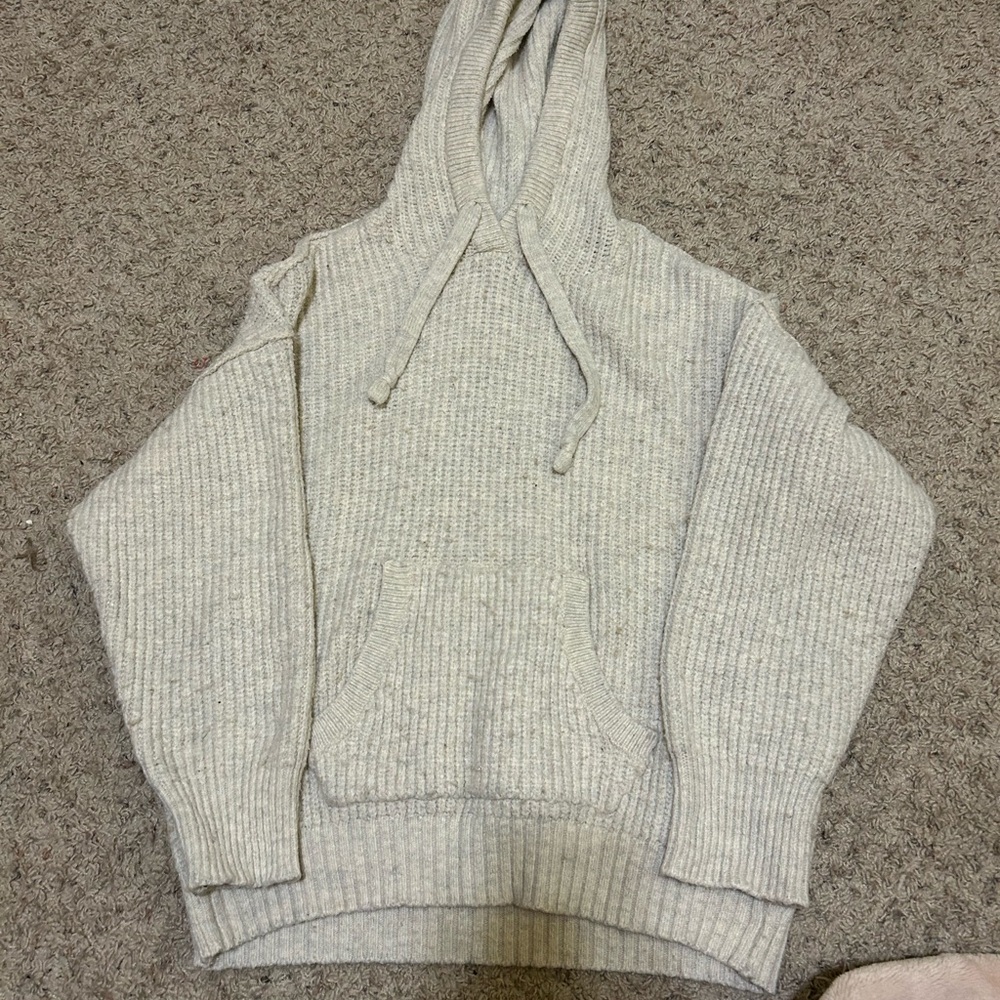 American Eagle Outfitters Cream Knit Sweater